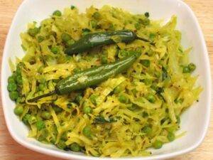 Cabbage With Peas